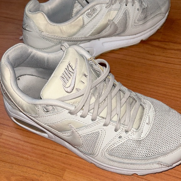 NIKE AIR MAX SIZE 8W - Picture 3 of 6
